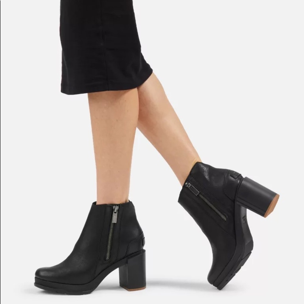 Sorel Black Blake Booties 9.5